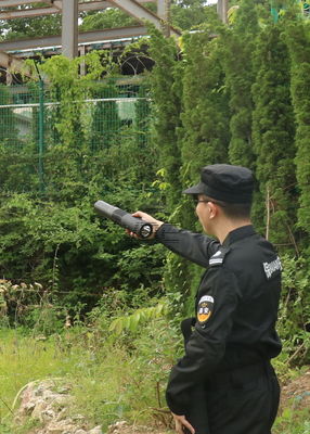 Hoạt động dễ dàng Đèn pin gây nhiễu tín hiệu GPS với ánh sáng mạnh 10000LM