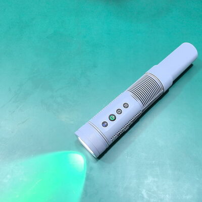 Hoạt động dễ dàng New GPS Signal Jammer Flashlight Màu xám với 900MHz Drone Control Jamming Strong Lighting